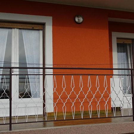 Apartment Parenzana Bibali 65 A 52460-Buje Εξωτερικό φωτογραφία