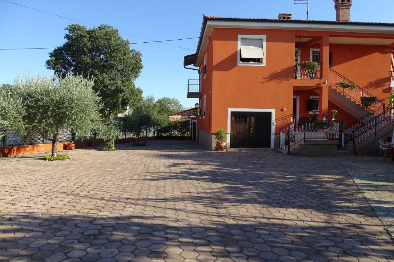 Apartment Parenzana Bibali 65 A 52460-Buje Εξωτερικό φωτογραφία